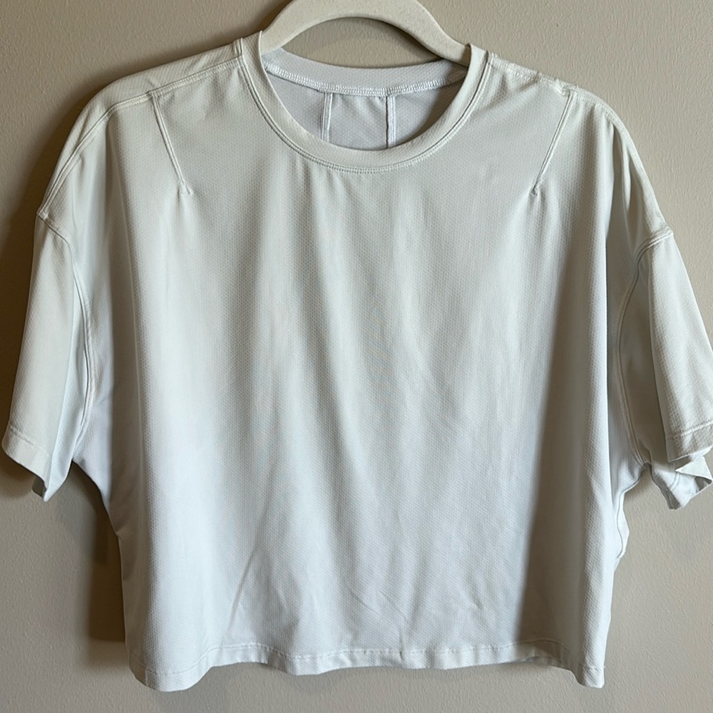 Lululemon Off white shirt
